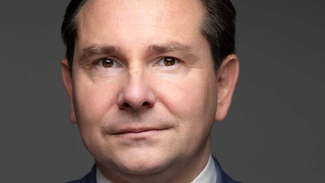 Dr. Yves Partschefeld